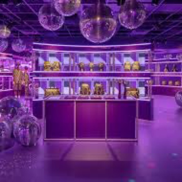 🌈😍Pop Up Shop😍🌈Gucci Psychedelic🌈 - Picture 2 of 4